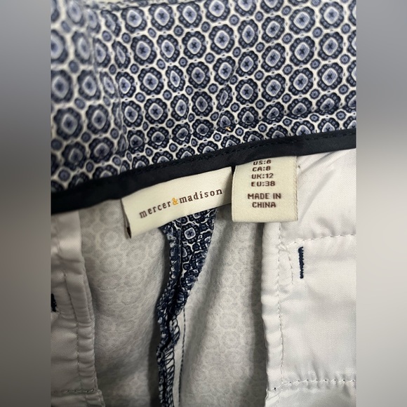 Work pants, size 8, super comfy - Picture 2 of 3